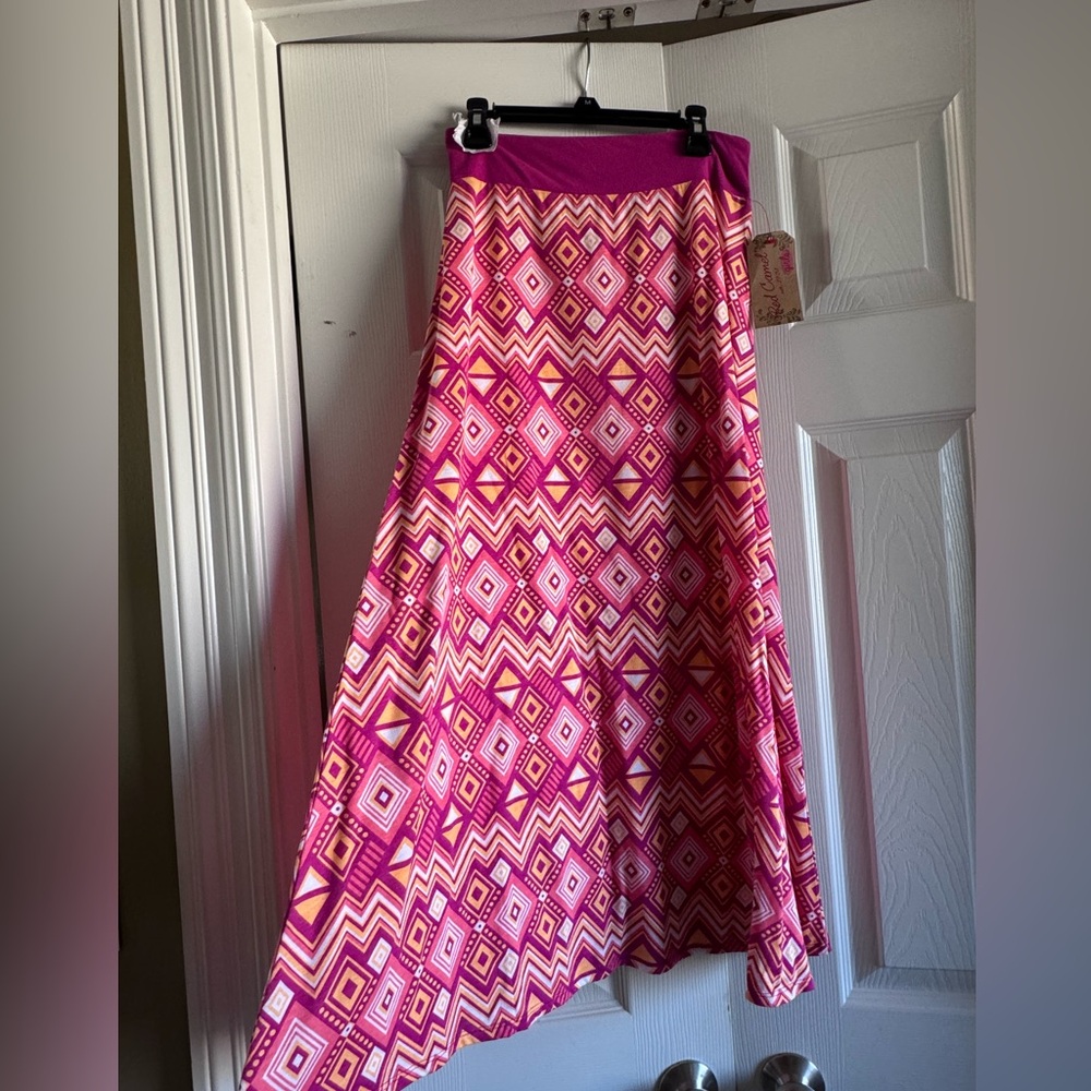Red Camel Pink and Purple Geometric A-Line Skirt , Girls M, NWT.